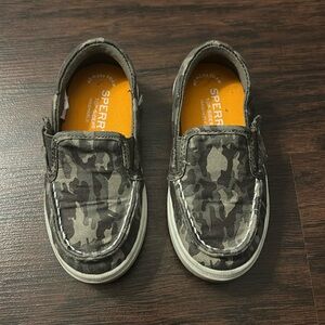 Toddler Boy’s Sperry Camo Saltwater Jr Slip on Shoes Sz  8M